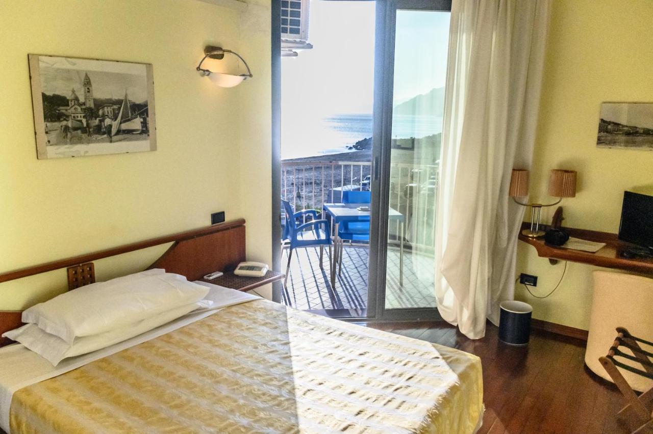 Hotel Sirenella Меле Екстер'єр фото