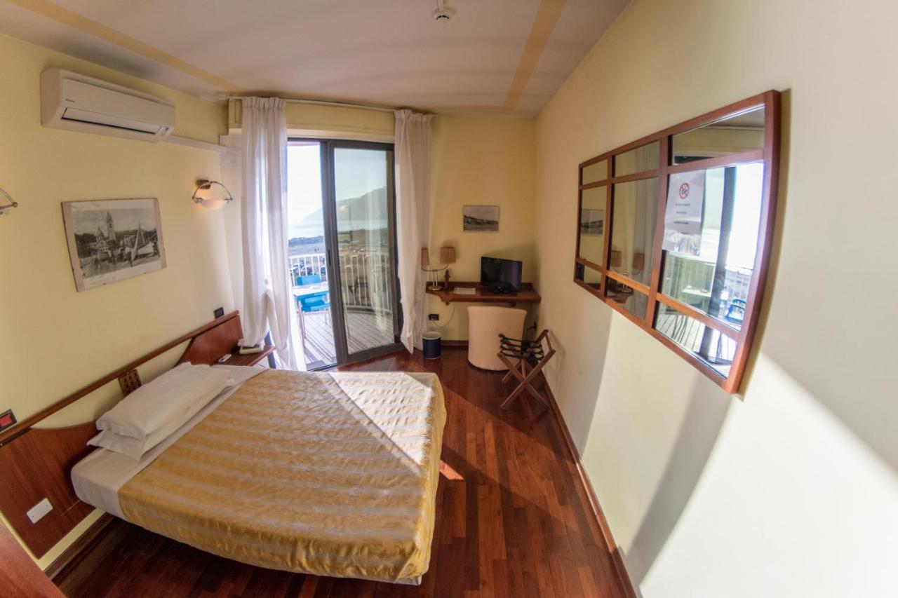 Hotel Sirenella Меле Екстер'єр фото
