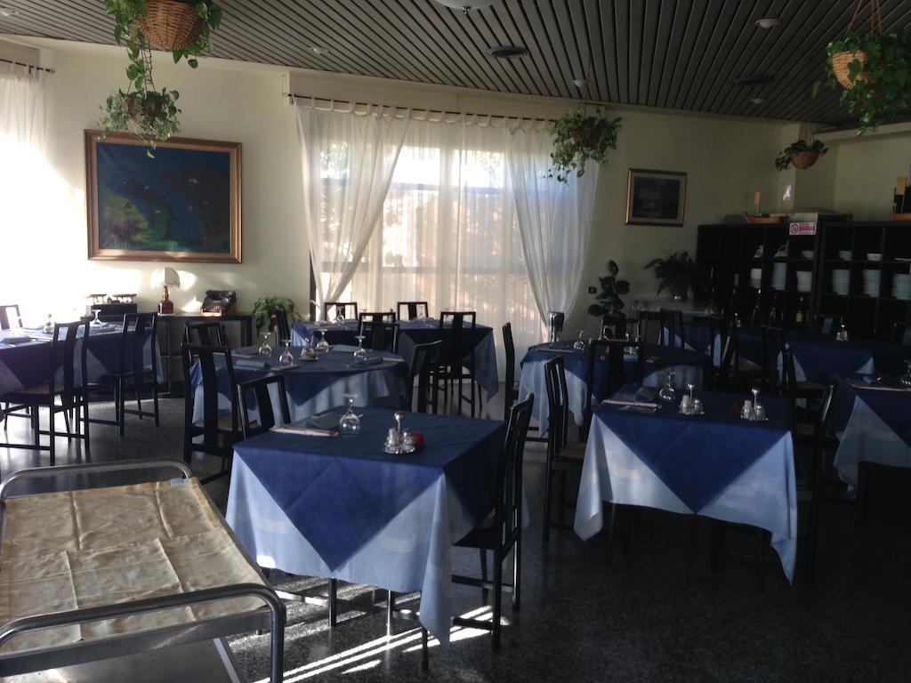 Hotel Sirenella Меле Екстер'єр фото